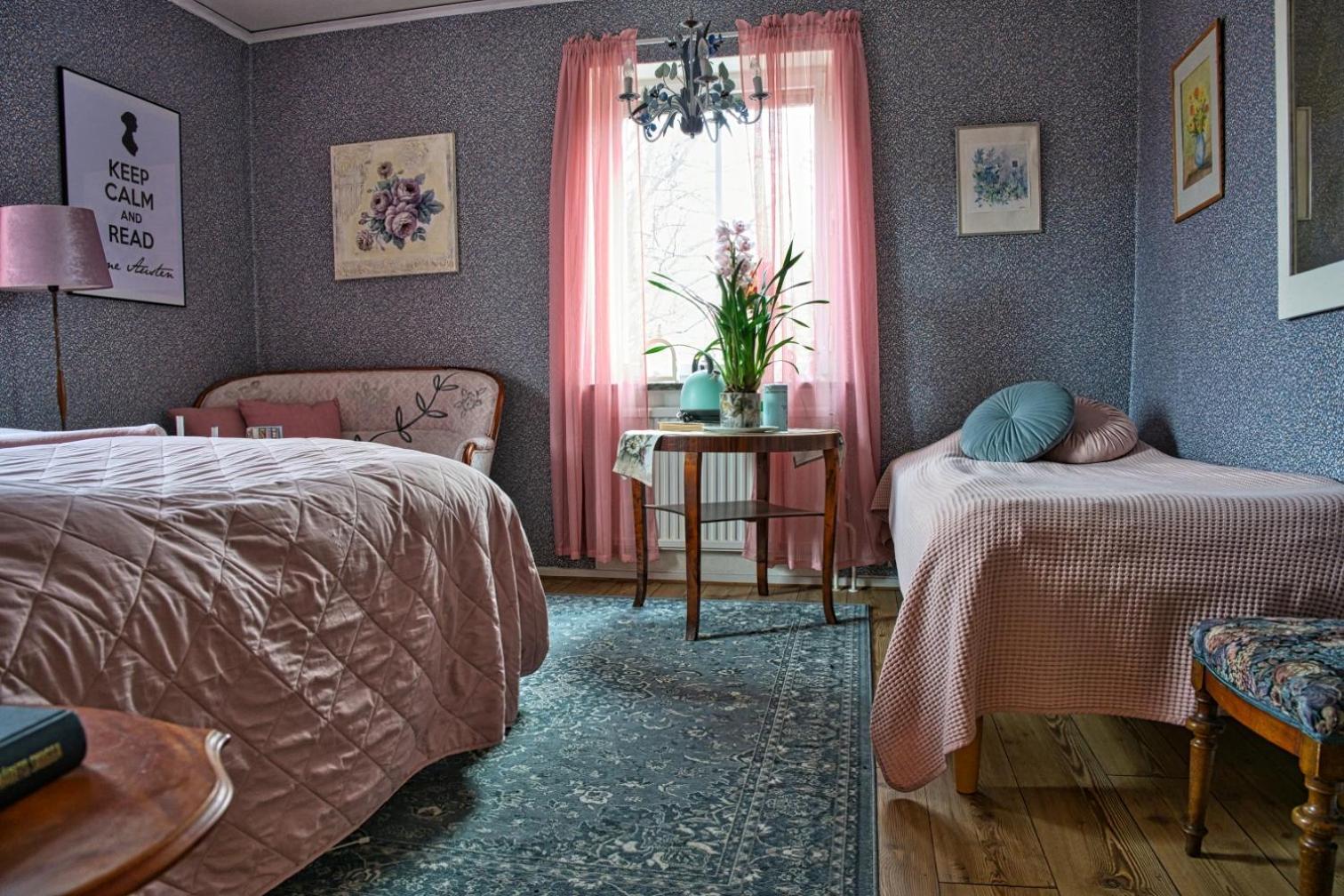 Bed And Books Pa Oesterlens Gaesthaerbaerge Glemminge Buitenkant foto